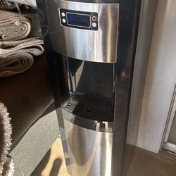 Water dispenser