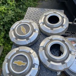 Old Chevy Truck 4x4 Hub Caps
