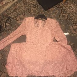 Two Nice Dresses No Stages Or Tares 