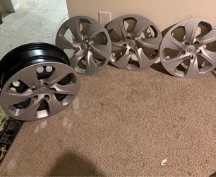 Toyota RAV4 wheel covers