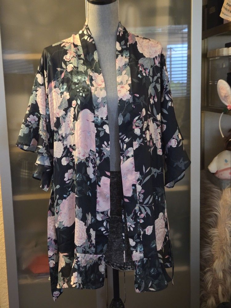 Victoria's Secret Silky Feel Floral Robe With Ruffle Sleeves & Hem