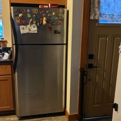 Refrigerator For Sale 