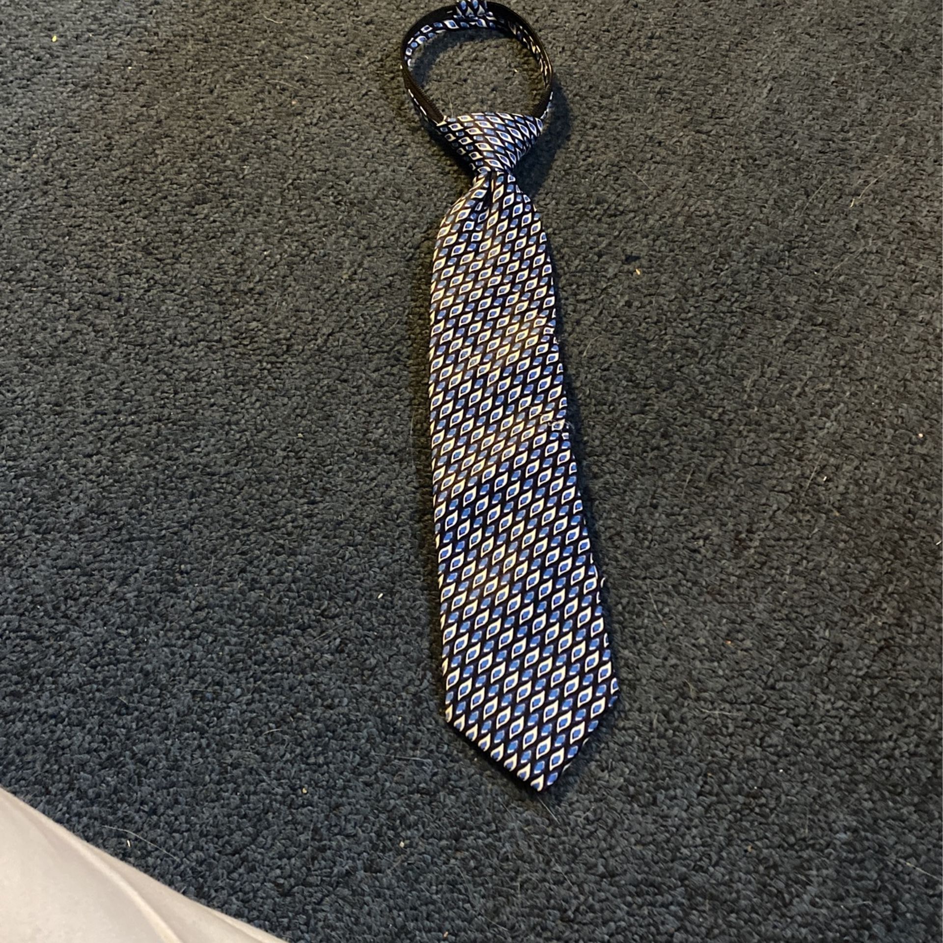 Adjustable Blue Van Heusen Neck Tie
