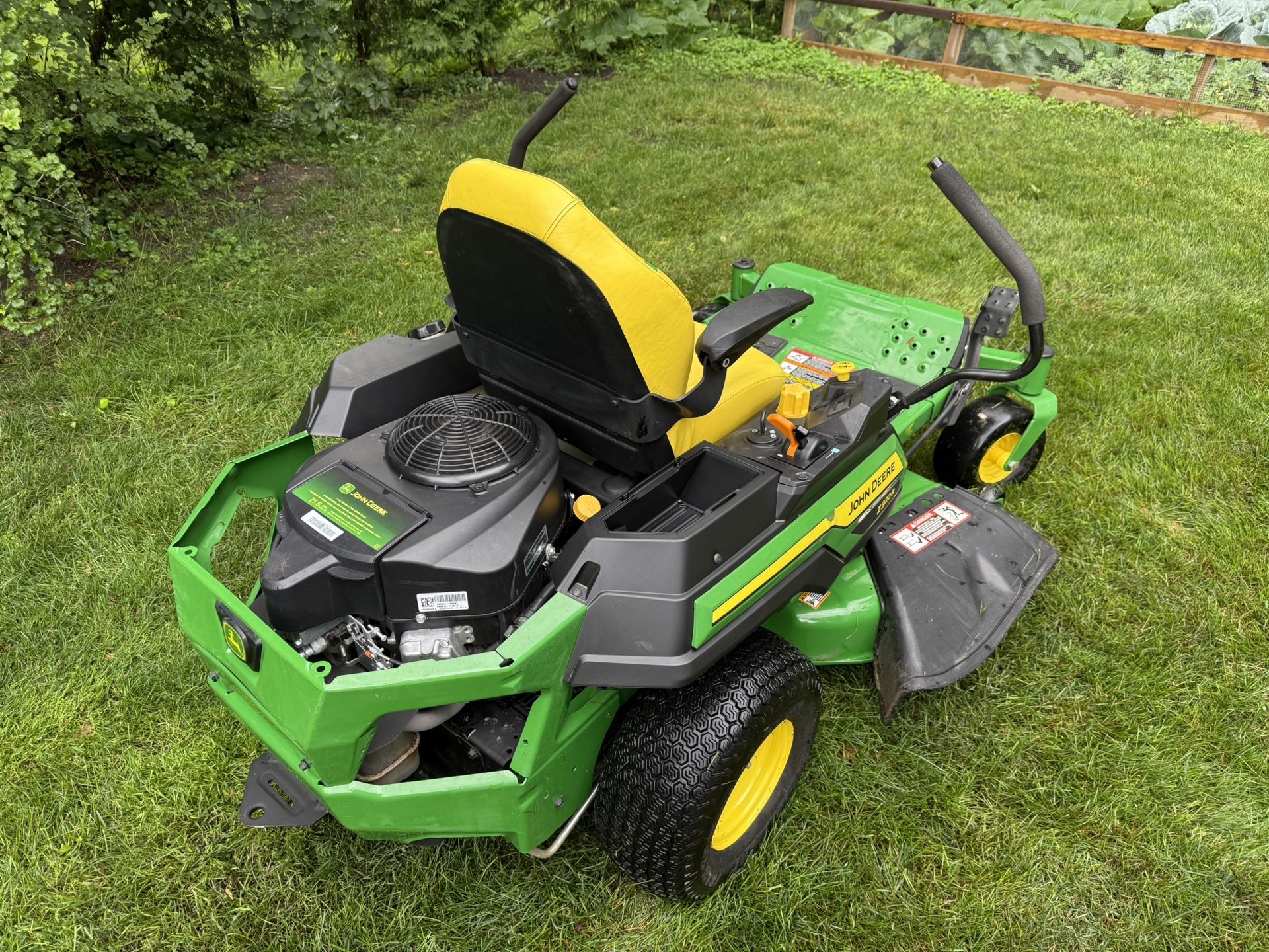 John Deere Z320r Zero Turn Mower