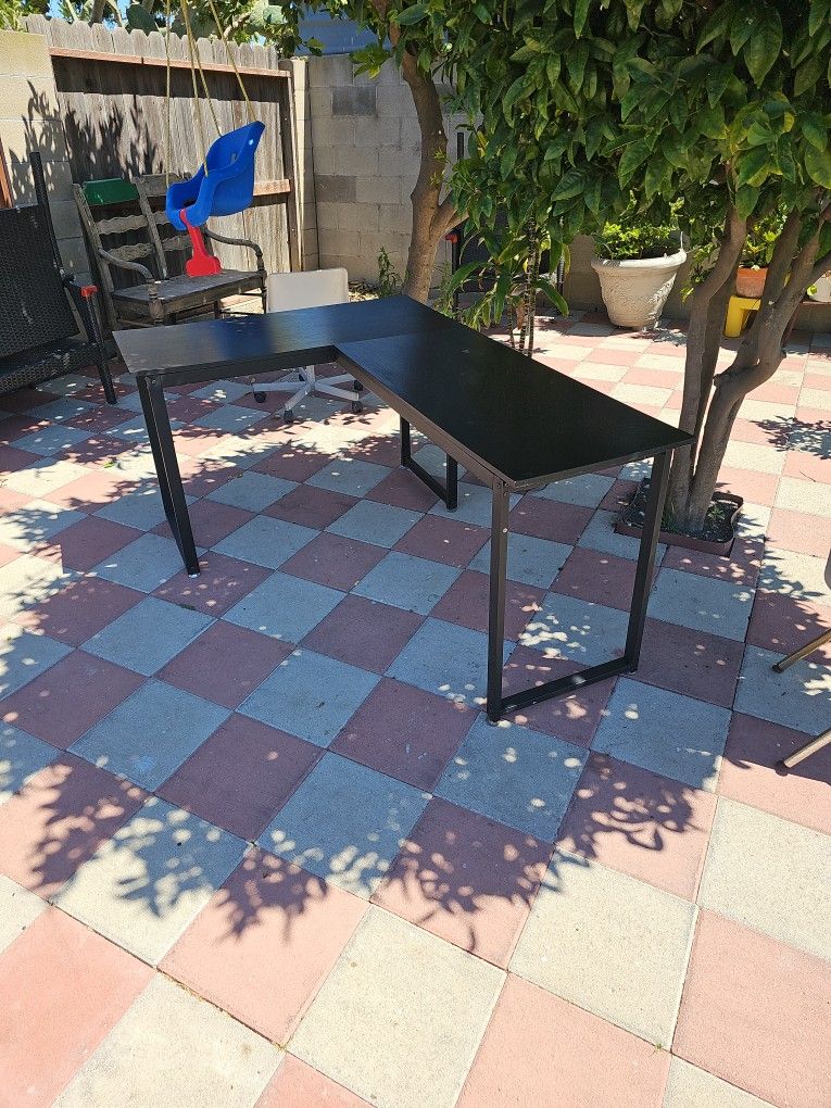 Computer Desk