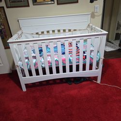 Good Condition Crib. I Am Selling It Because I Am Moving Out Of The State. 