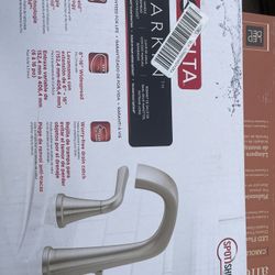 Delta Larkin Faucet 