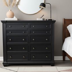 Dresser - Free 🚚Delivery Newly Refinished 8 Dovetailed Spacious Drawers 