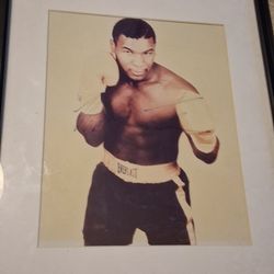 Signed MIKE TYSON Amateur Photo Plus Tyson Come Back Poster. 
