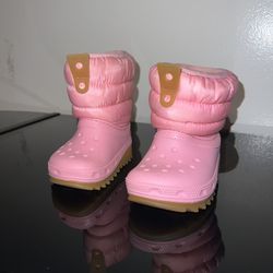 Crocs Toddler Neo Puff Pink Boot Size c6