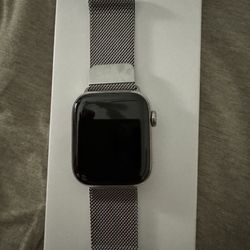 Apple Watch Serie 8 45mm Stainless Steel Small Band With Celular 