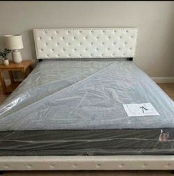 Brand New king size Hybrid King Mattress – $250
