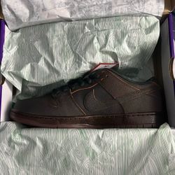 Nike Dunk SB Low Krampus