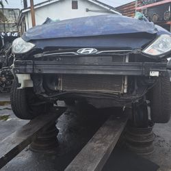 2015 Hunday Accent For Parting Out 