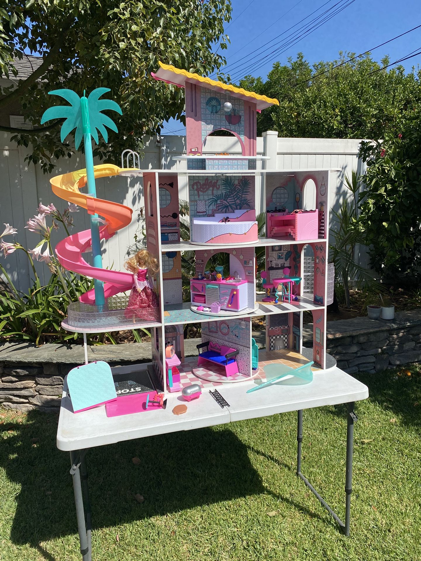 LOL High Quality Doll House W/ Attachments