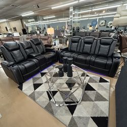 Power Recliner Sofa & Loveseat!!