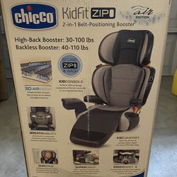 2 Chicco Kidfit Booster Seats💺 $60