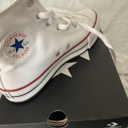 Converse White 
