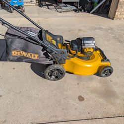 40 V Max DeWalt Lawn Mower