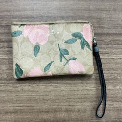 Coach Signature Camo Floral Rose Wristlet F26291 Corner Zip Wallet