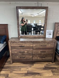 Dresser & Mirror