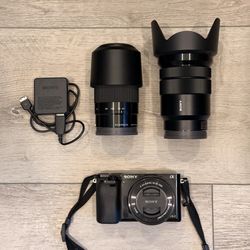 Sony Alpha 6000, 2 Lenses and Bag