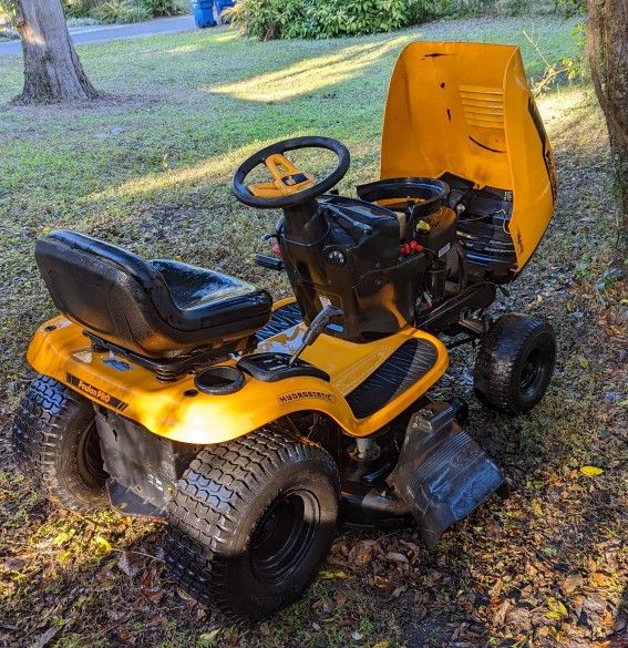 Black & Decker CMM1200 24 Volt Battery Cordless Lawn Mower for Sale in  Tampa, FL - OfferUp