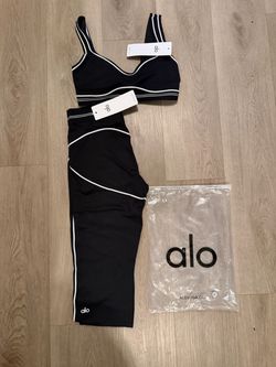 Alo Yoga Black Piped Sports Bra & High-Waist Legging