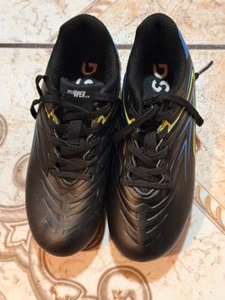 Boy soccer shoes