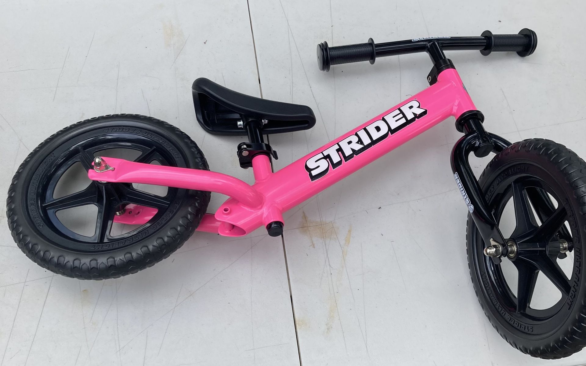 STRIDER 12" Sport Balance Bike Pink ST-S4PK