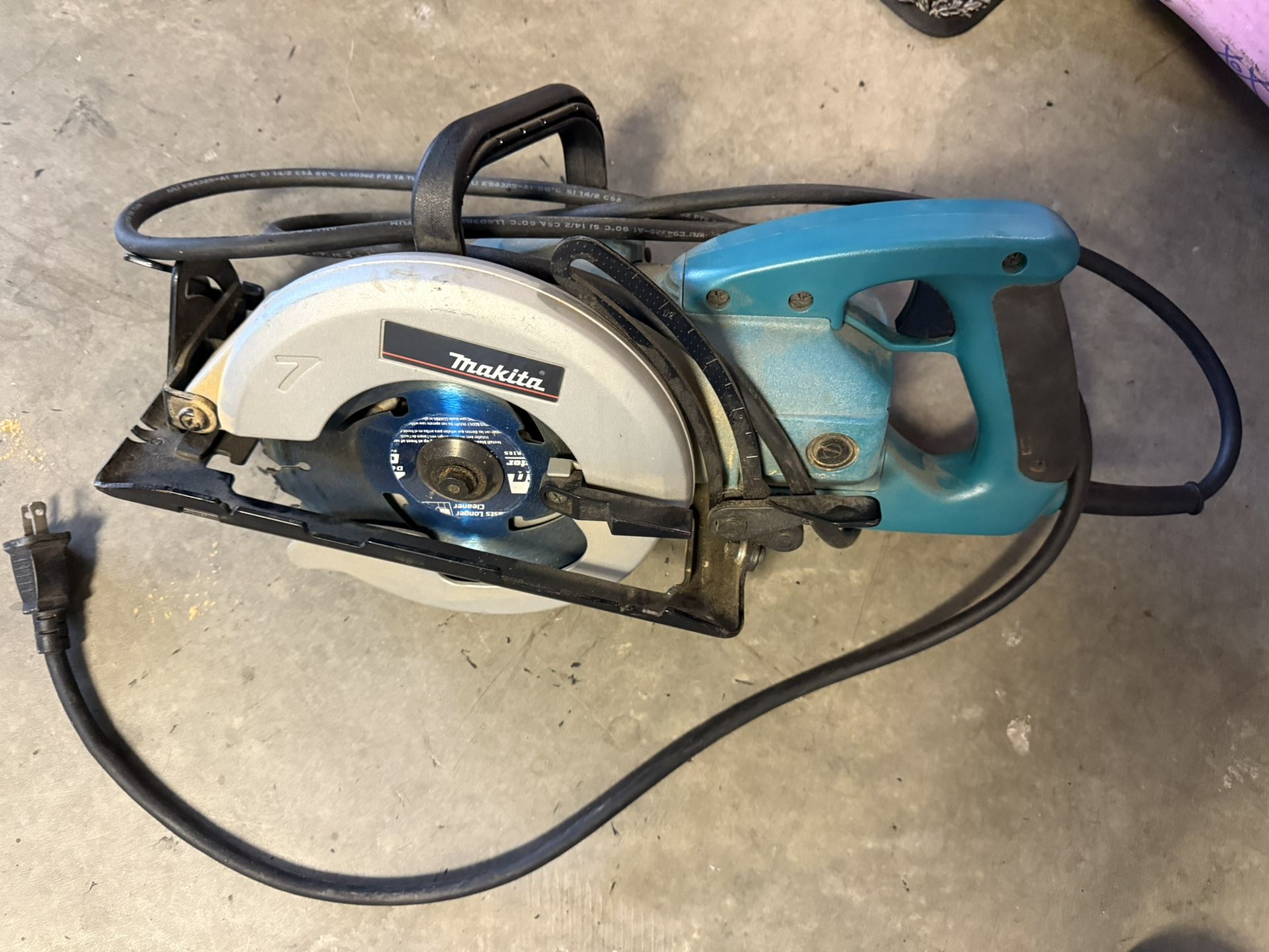 Makita Power Saw
