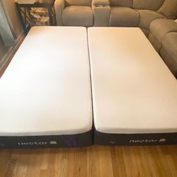 LIKE NEW - Split King - Nectar Premier memory foam cooling Mattress