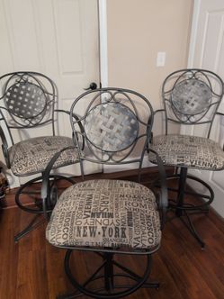 Set of 3 Metal Swivel Bar Stools