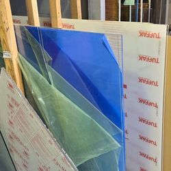 Polycarbonate & Plexi Glass Any Size And Thickness