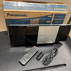 Panasonic SC-HC35 Stereo System Like New