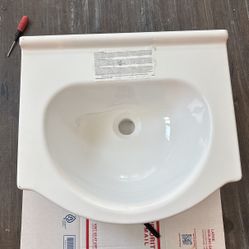 American Standard Tropic Round Widespread  Pedestal Sink Basin 14” Bowl  White