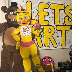 FNAF Five Nights At Freddy’s Party Decorations 