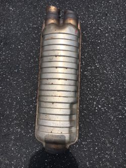 BMW 3 Series Oem Resonator 06-11