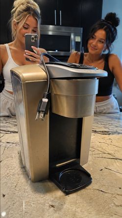 Keurig Elite Coffee Machine Gold Edition