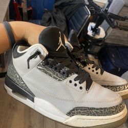 100$ Jordan 3 Wolf Grey 