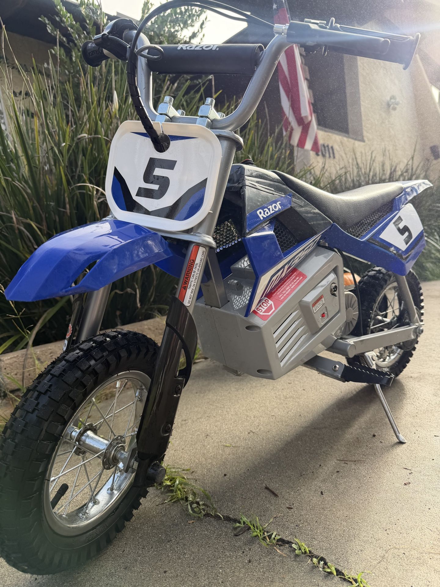 Razor mx350- Kids E Dirt bike