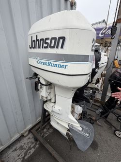 225 Johnson Ocean Runner Outboard