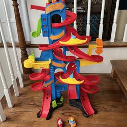 Fisher Price Little People 3 Foot Skyway Race Track With 2 Cars. Makes Sounds! 