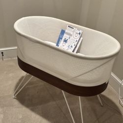 Happiest Baby SNOO Bassinet Smart Sleeper