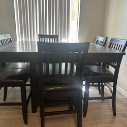 Dining room table