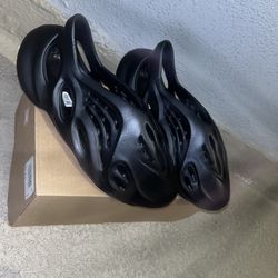 Yeezy Foam Runners Size 10