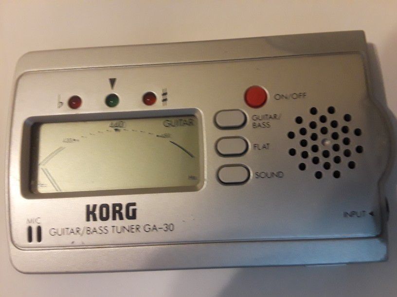 Korg guitar/bass turner GA-30 