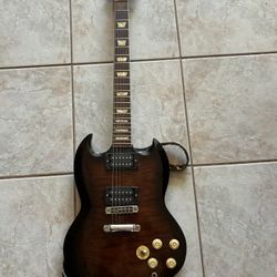 Hondo 2002 Deluxe 735 Mark II Electric Guitar 