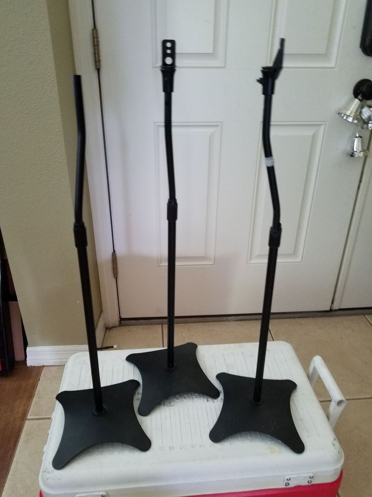 3 metal music stands
