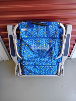 TOMMY BAHAMA BEACH CHAIR
